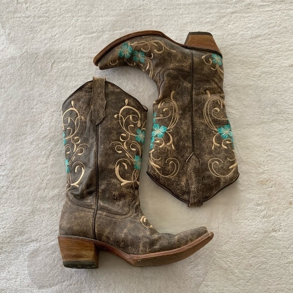 Corral Shoes - CORRAL L5255 Floral Embroidery Cowgirl Boots
